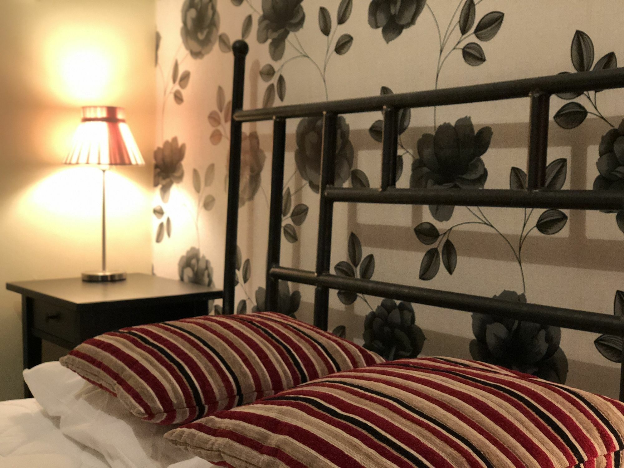 Alvia Hotel Brighton Bagian luar foto
