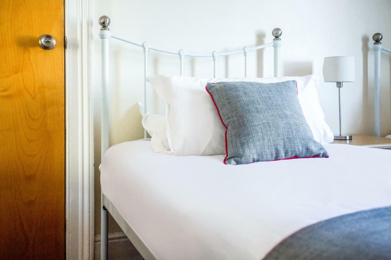 Alvia Hotel Brighton Bagian luar foto